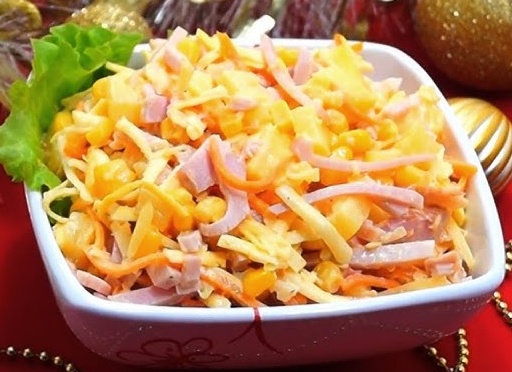 Салат с ананасами «Лис»