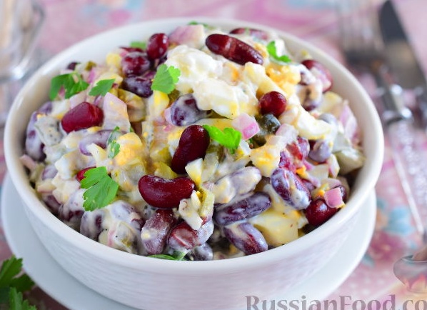 Салат с фасолью
